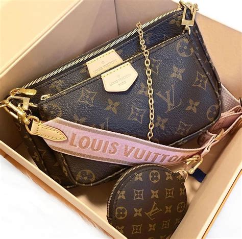 counterfeit louis vuitton bag.